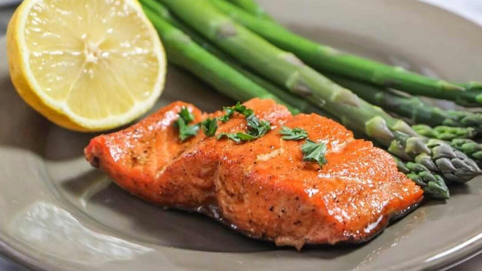 
          
            Maple Glazed Alaskan Sockeye Salmon – Kohne Family Seafoods
          
        